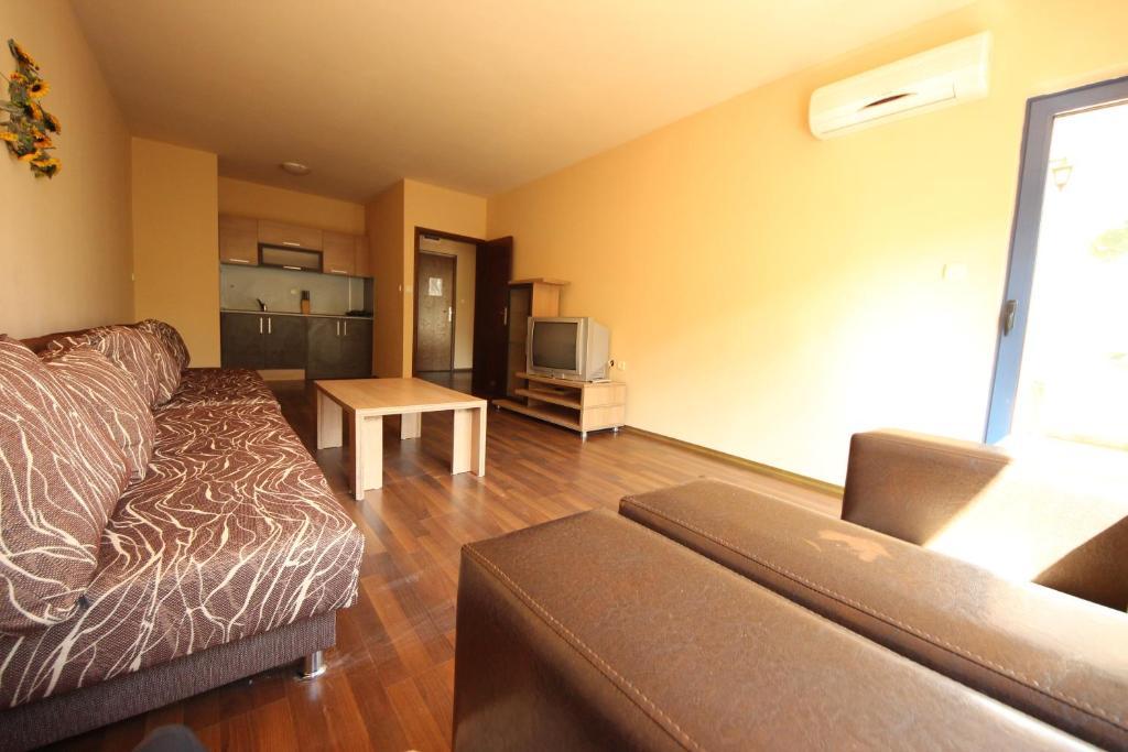 Menada Villa Bonita Apartments Sunny Beach Oda fotoğraf